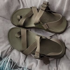 Chaco Men's size 10 Sandals. Moss green. Near new!